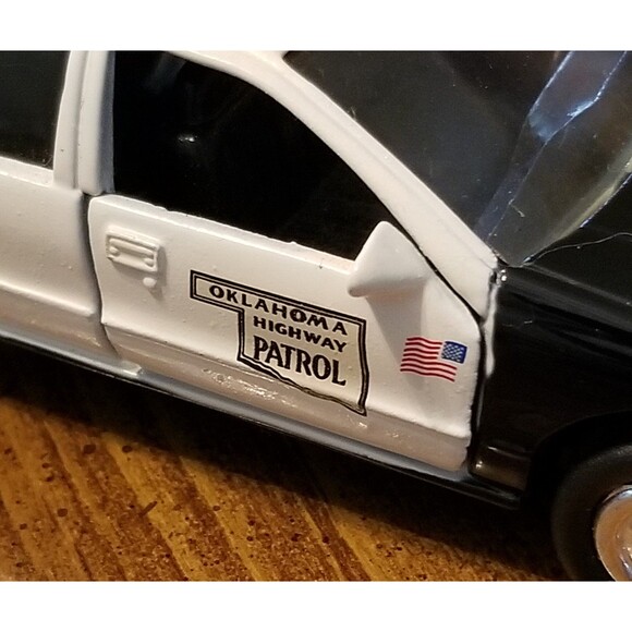 Oklahoma Highway Patrol Road Champs die cast police car 1:43 scale - Picture 3 of 11